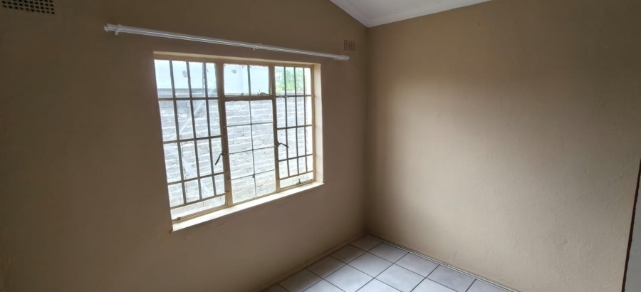 2 Bedroom Property for Sale in Oos Einde North West